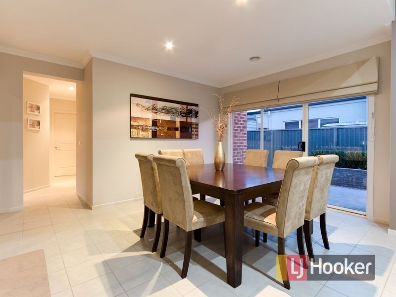 16 Britton Drive, Pakenham VIC 3810