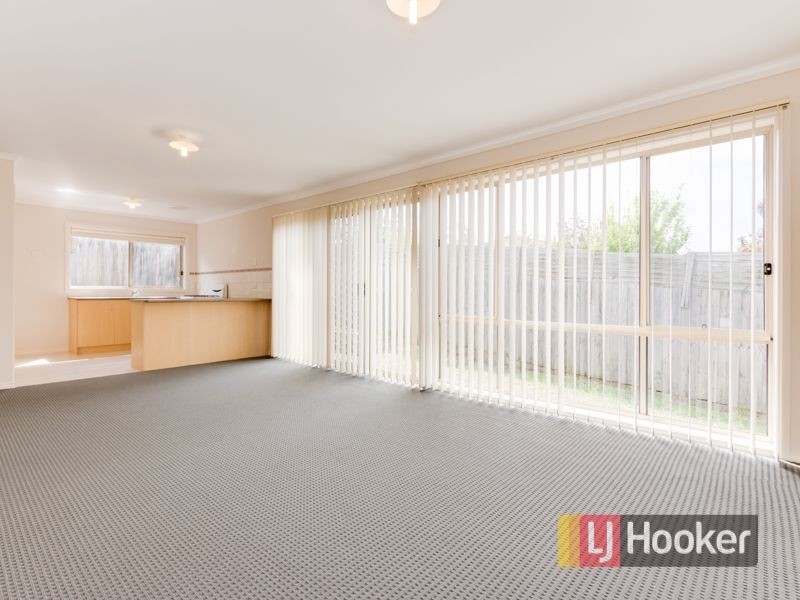 4/5 Glenda Court, Pakenham VIC 3810