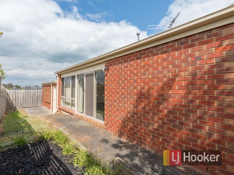 4/5 Glenda Court, Pakenham VIC 3810