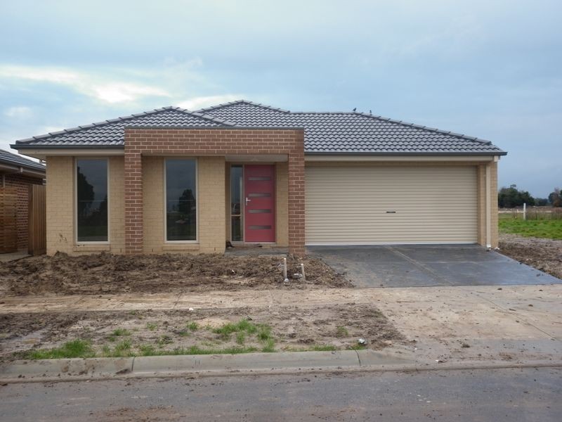 Lot12/13 Peridot Avenue, Officer VIC 3809