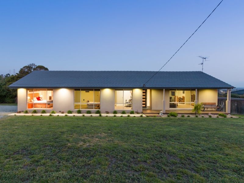 140 Army Road, Pakenham VIC 3810