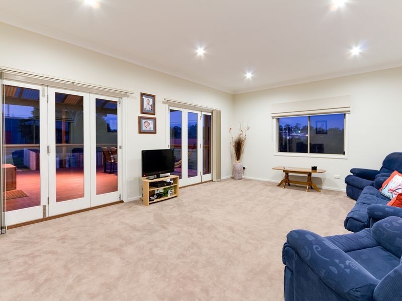140 Army Road, Pakenham VIC 3810