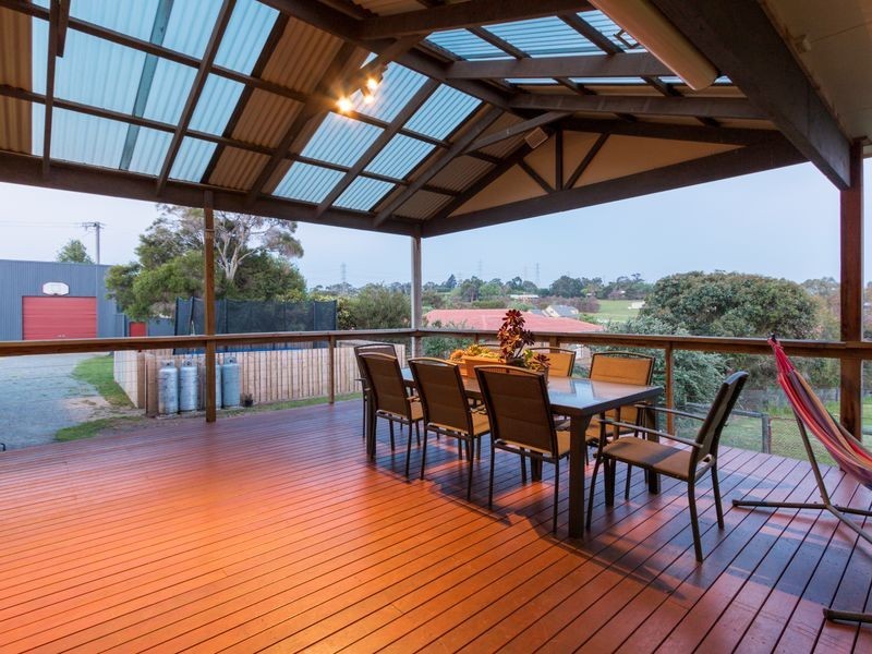 140 Army Road, Pakenham VIC 3810