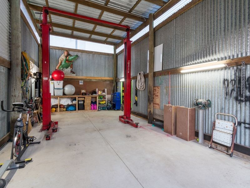 140 Army Road, Pakenham VIC 3810