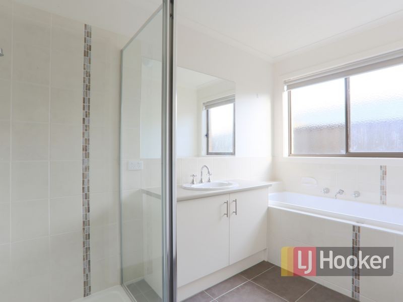 25 O’Brien Parade, Pakenham VIC 3810