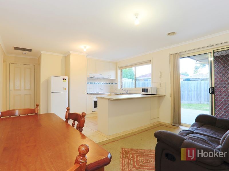 45 Dunbarton Drive, Pakenham VIC 3810