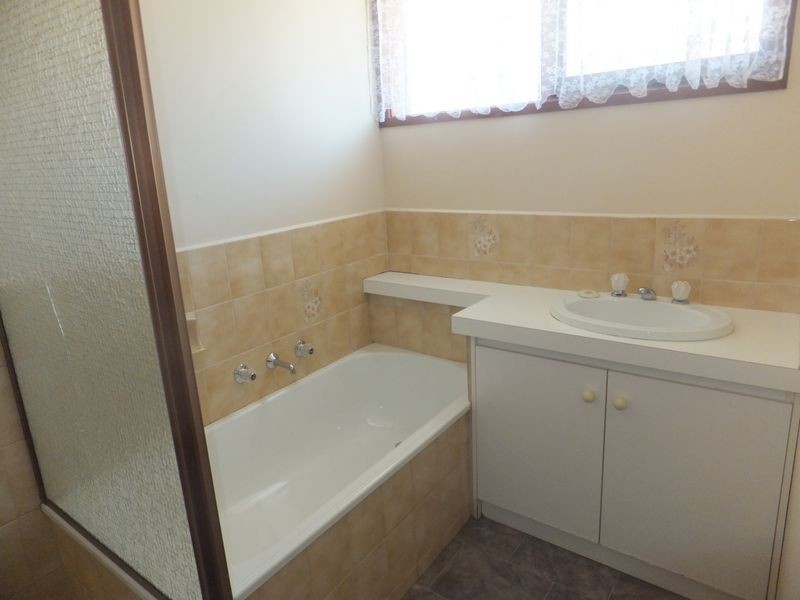 50 Cameron Way, Pakenham VIC 3810