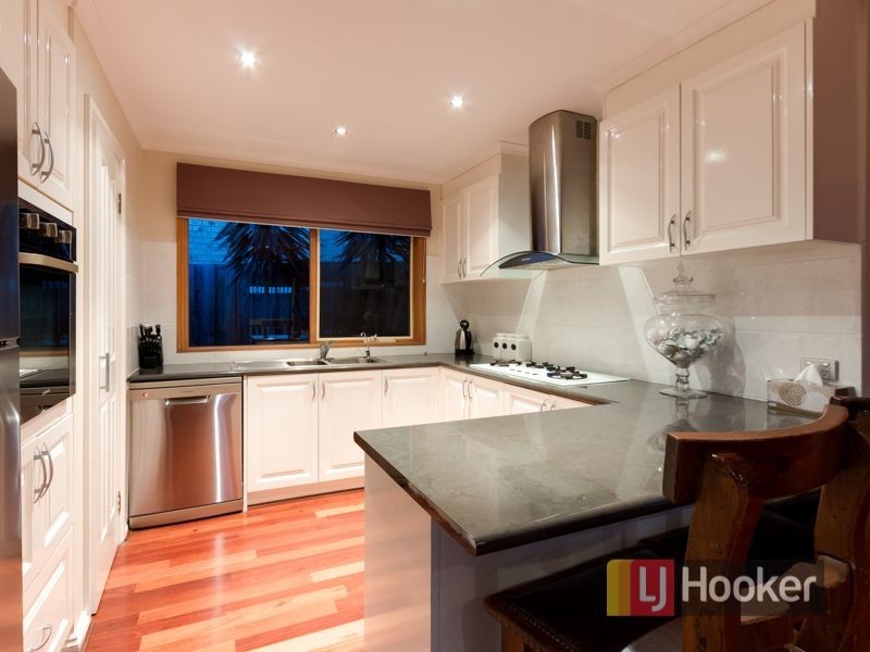 4 Nathan Court, Pakenham VIC 3810