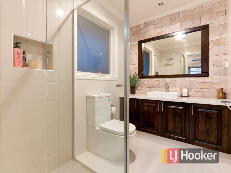 4 Nathan Court, Pakenham VIC 3810