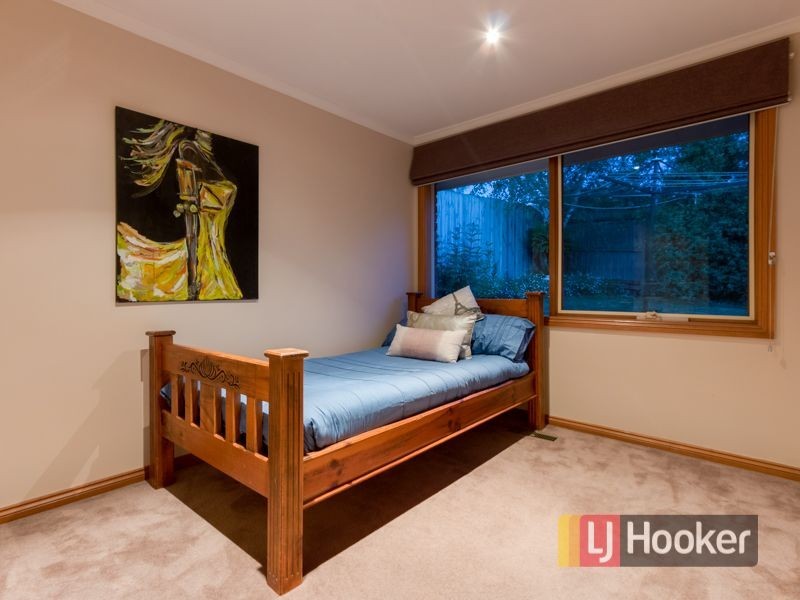 4 Nathan Court, Pakenham VIC 3810