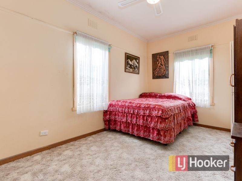 14 Sybella Avenue, Koo Wee Rup VIC 3981
