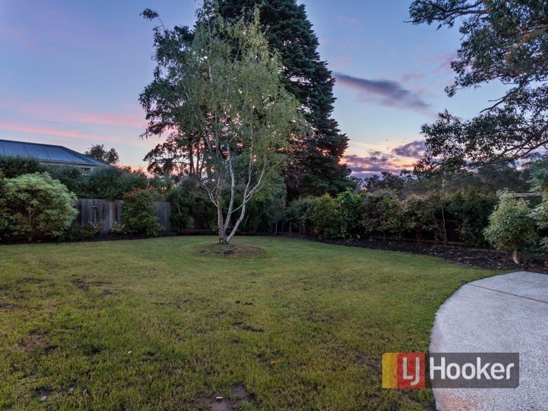 5 Lakeview Terrace, Beaconsfield VIC 3807