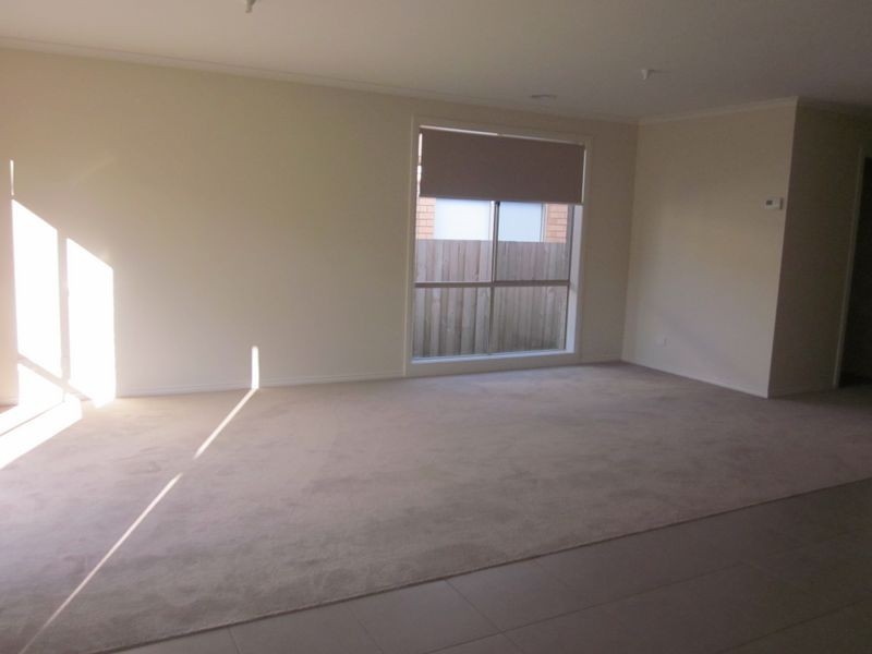 13 Jennifer Court, Pakenham VIC 3810