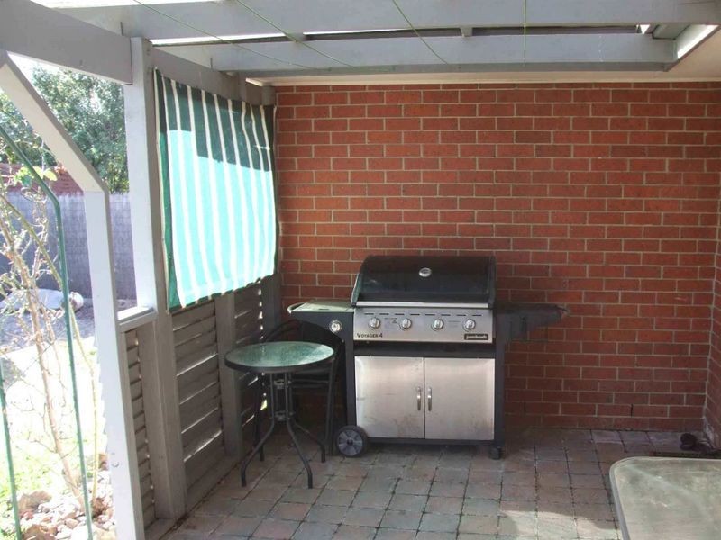 3 Anita Place, Pakenham VIC 3810
