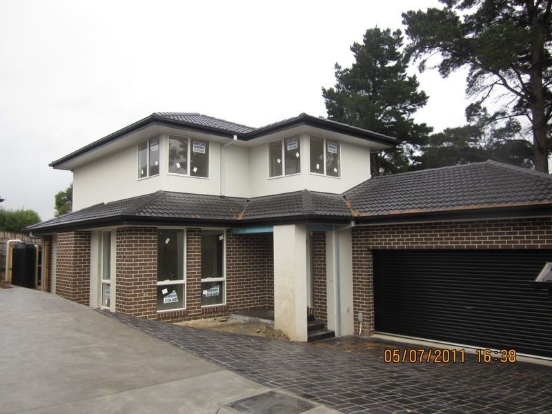 4/81 – 83 Ahern Road, Pakenham VIC 3810