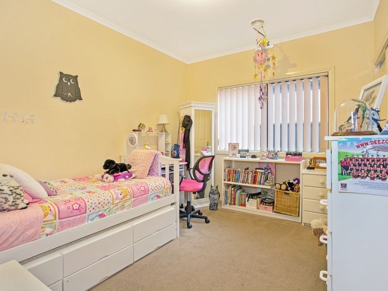 9 Downing Square, Pakenham VIC 3810