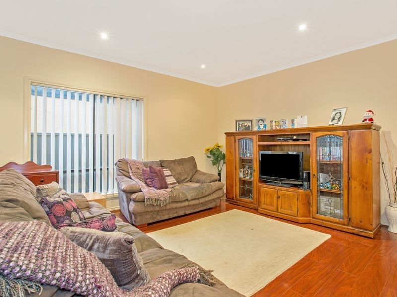 9 Downing Square, Pakenham VIC 3810