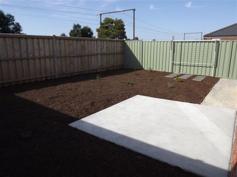 33 Edmund Street, Pakenham VIC 3810