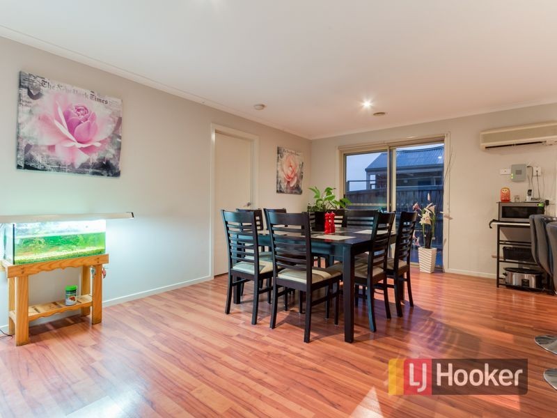 16 Tipperary Circuit, Pakenham VIC 3810