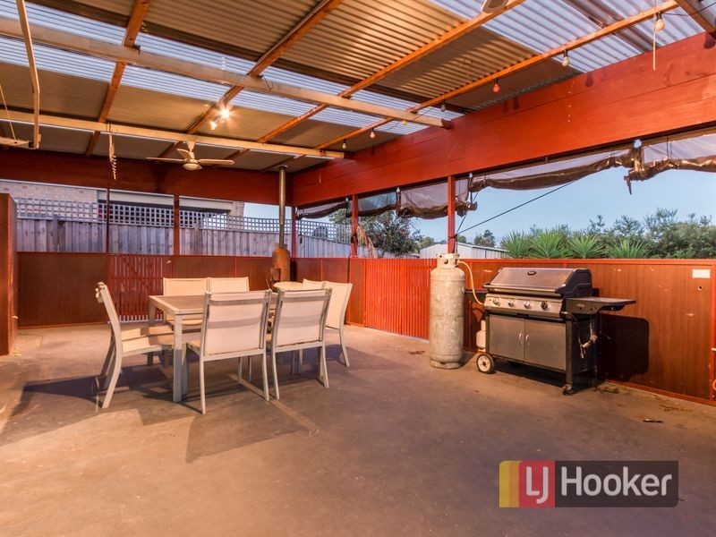 16 Tipperary Circuit, Pakenham VIC 3810
