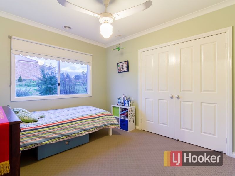 10 Gwen Meredith Drive, Bunyip VIC 3815