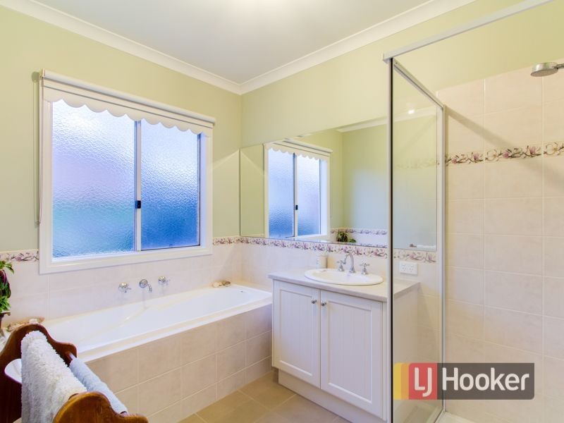 10 Gwen Meredith Drive, Bunyip VIC 3815
