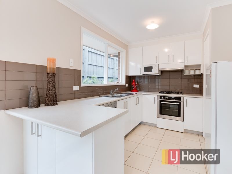 1/95 Ahern Road, Pakenham VIC 3810