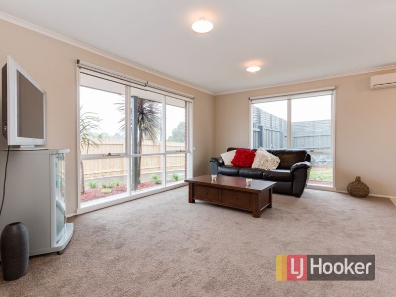 1/95 Ahern Road, Pakenham VIC 3810