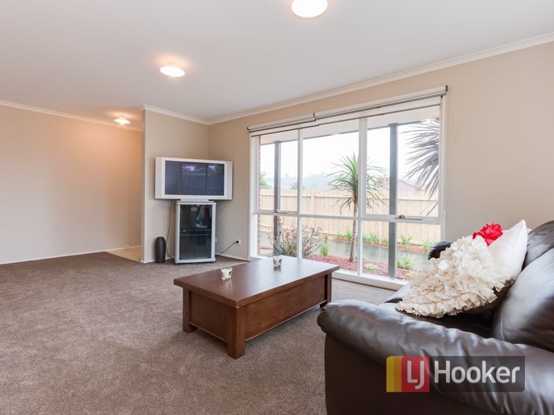 1/95 Ahern Road, Pakenham VIC 3810