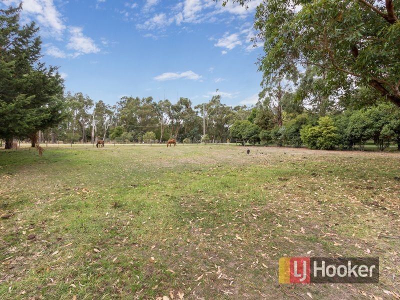 14 Doran Road, Bunyip VIC 3815