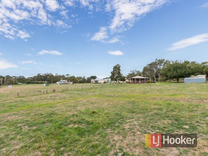 14 Doran Road, Bunyip VIC 3815