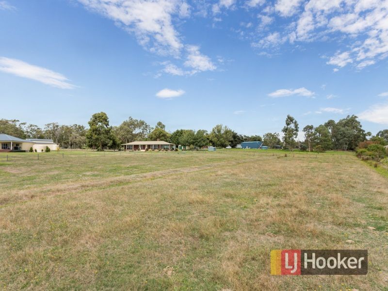 14 Doran Road, Bunyip VIC 3815