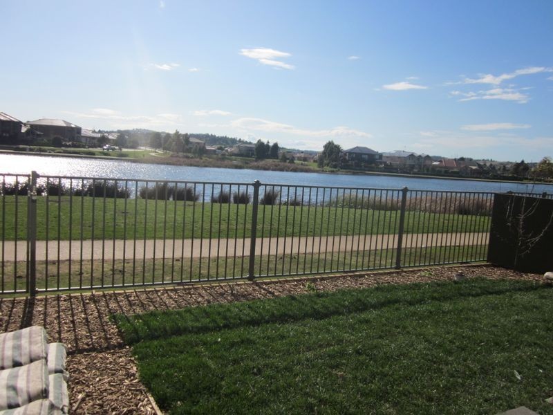 5 Albatross Drive, Pakenham VIC 3810