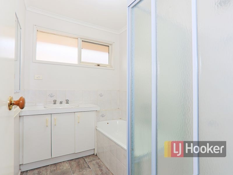 14 Benor Court, Pakenham VIC 3810