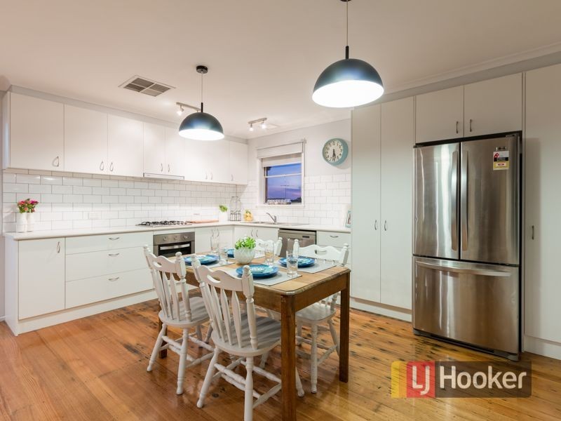 23 Deveney Street, Pakenham VIC 3810