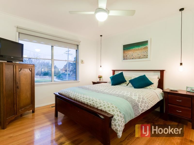 23 Deveney Street, Pakenham VIC 3810