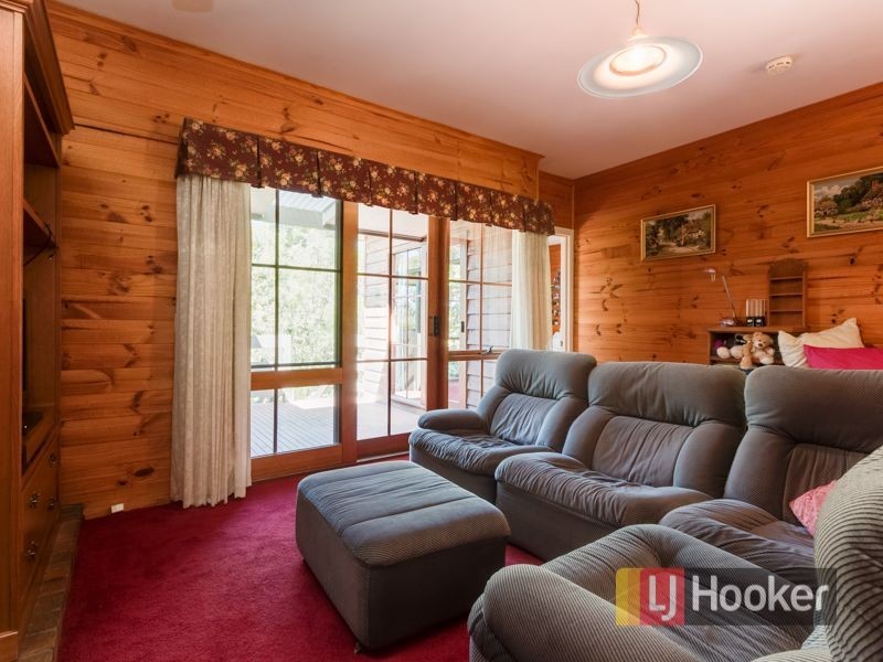 21 Mary Street, Bunyip VIC 3815