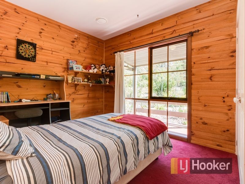 21 Mary Street, Bunyip VIC 3815