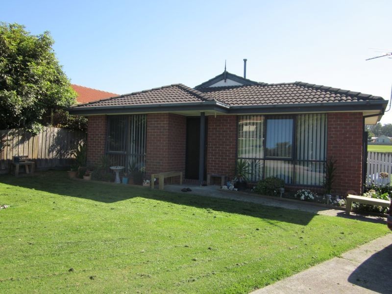 6 Bruce Court, Pakenham VIC 3810