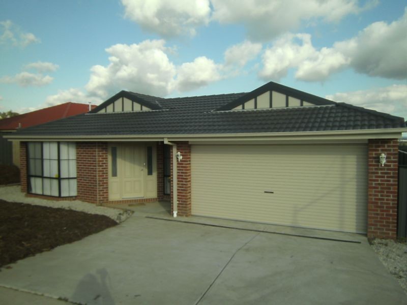 50 Windermere Boulevard, Pakenham VIC 3810