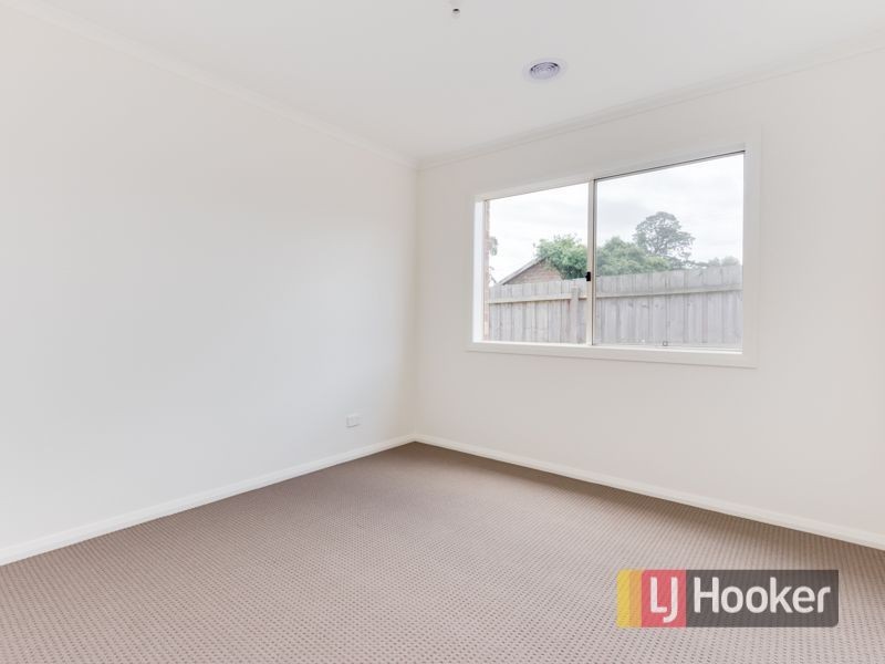 2/1-3 James Street, Pakenham VIC 3810