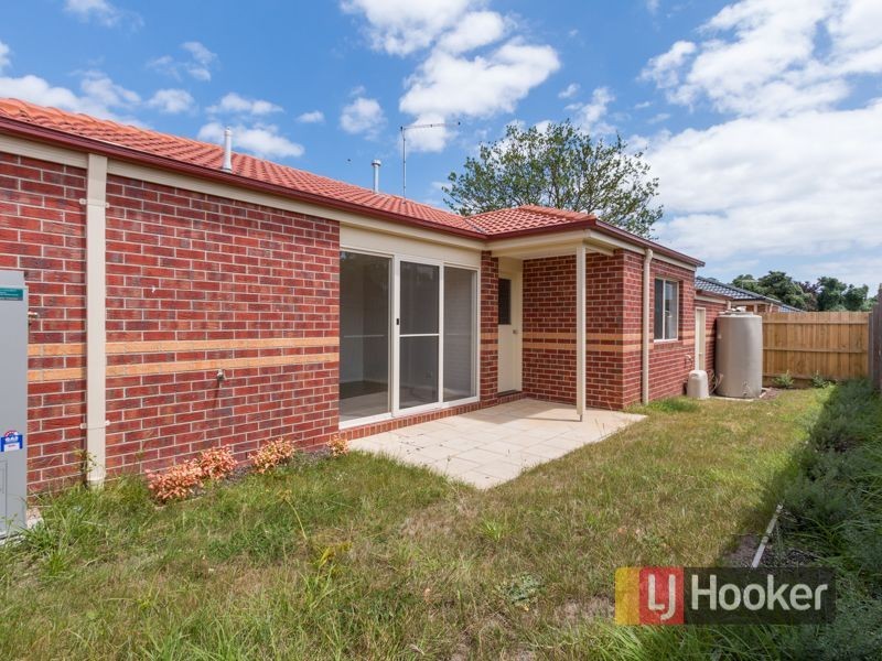 2/1-3 James Street, Pakenham VIC 3810