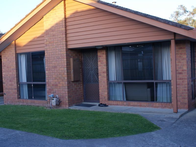 2/3 Jamieson Court, Pakenham VIC 3810