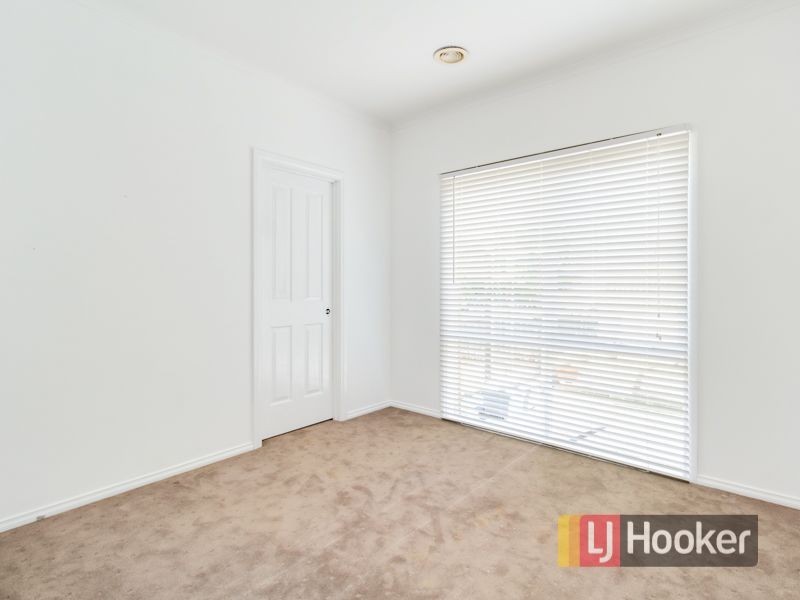 4 Hillrise Court, Pakenham VIC 3810