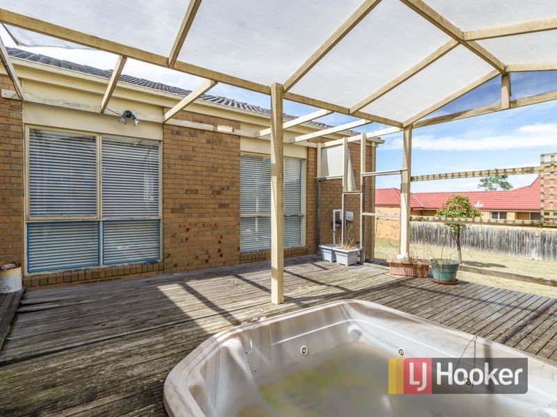 4 Hillrise Court, Pakenham VIC 3810