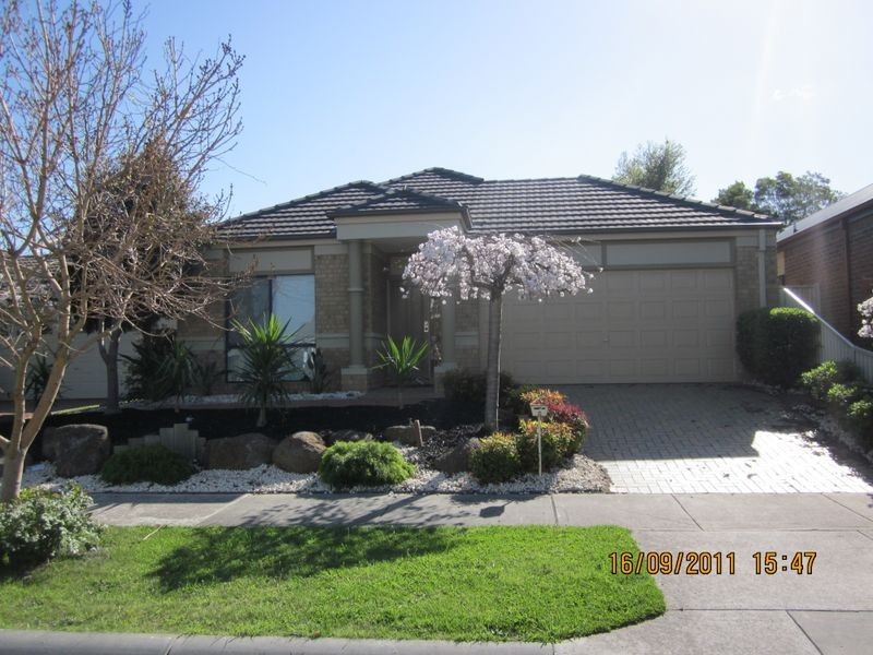 5 Flinders Chase, Pakenham VIC 3810