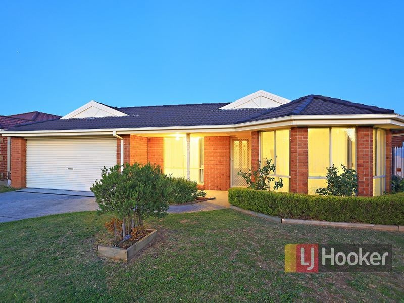 88 McGregor Road, Pakenham VIC 3810