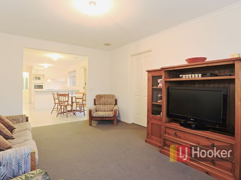 88 McGregor Road, Pakenham VIC 3810