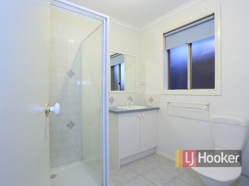 88 McGregor Road, Pakenham VIC 3810