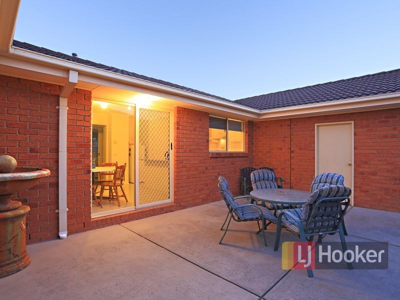 88 McGregor Road, Pakenham VIC 3810